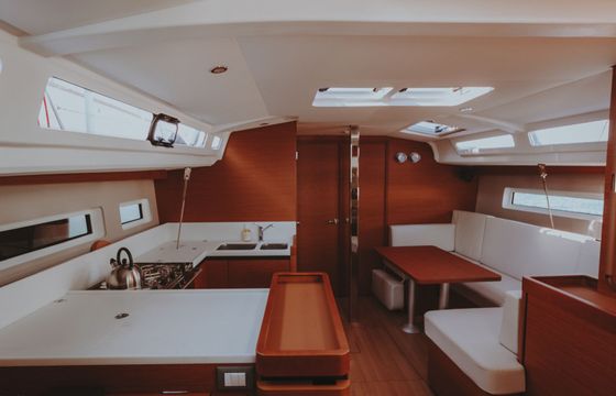 Jeanneau Sun Odyssey 440 Eleni