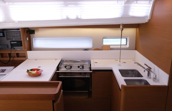 Jeanneau Sun Odyssey 440 Roma