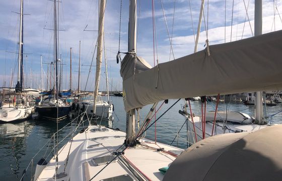 Jeanneau Sun Odyssey 49 Easy Way