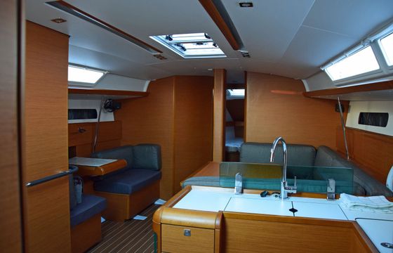 Jeanneau Sun Odyssey 449 Beaujolais
