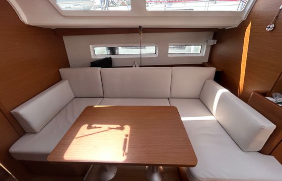 Jeanneau Sun Odyssey 440 Sinki