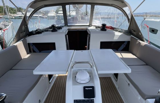 Jeanneau Sun Odyssey 490 Electra