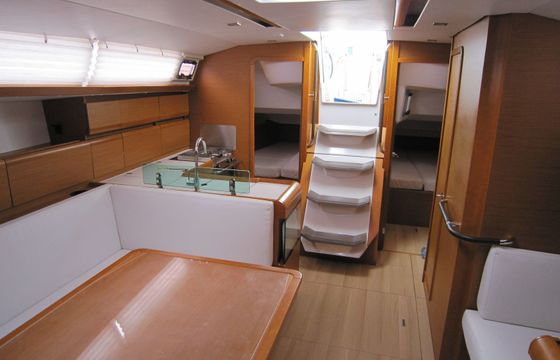 Jeanneau Sun Odyssey 449 Airbender