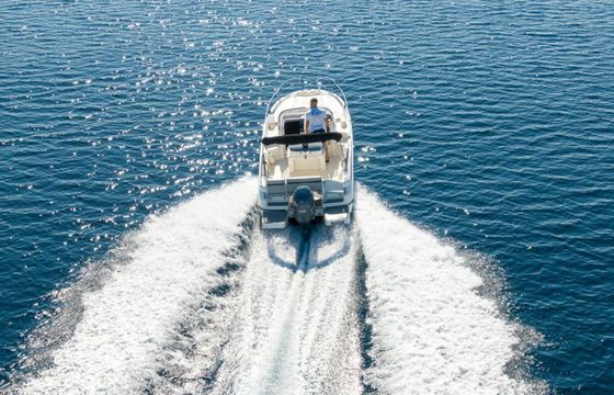 Karnic 602 Speedboat