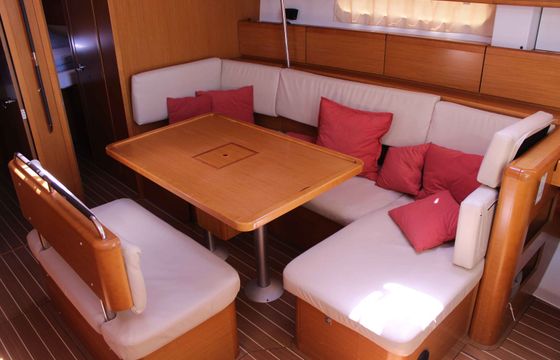 Jeanneau Sun Odyssey 49i Skazka