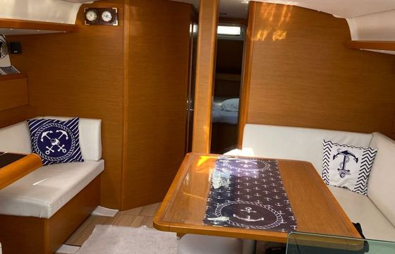 Jeanneau Sun Odyssey 449 Blue Kiss