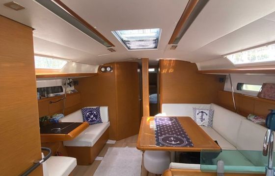 Jeanneau Sun Odyssey 449 Blue Kiss