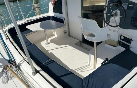Lagoon 380 Happy Wind