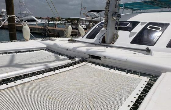 Lagoon 380 Happy Wind