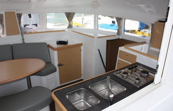 Lagoon 380 S2 Amelie