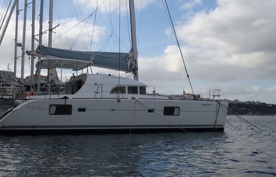 Lagoon 380 S2 Buda Dreams