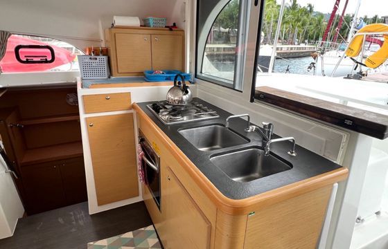 Lagoon 380 S2 Poe Vai