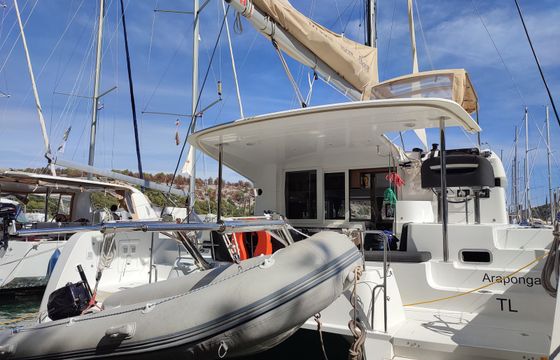 Lagoon 40 Araponga