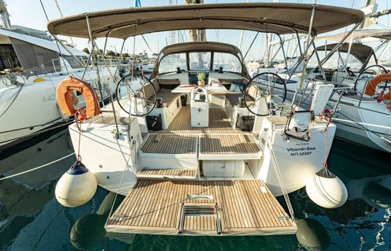 Jeanneau Sun Odyssey 490 Vitamin Sea