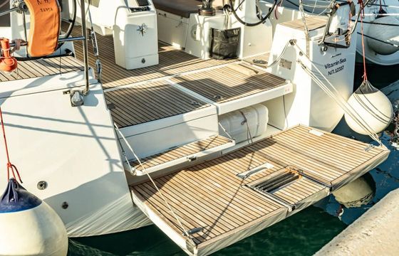 Jeanneau Sun Odyssey 490 Vitamin Sea