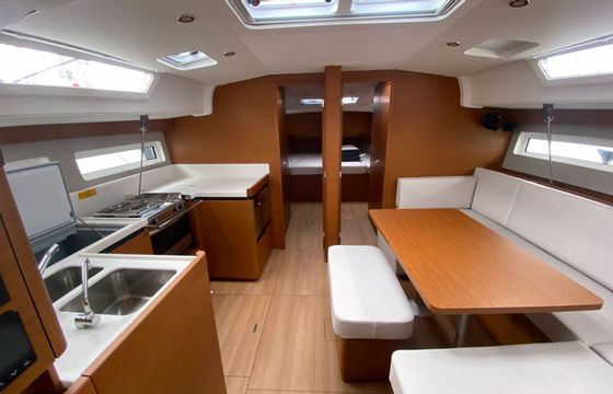 Jeanneau Sun Odyssey 490 Sventola