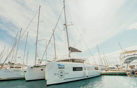Lagoon 40 Meea