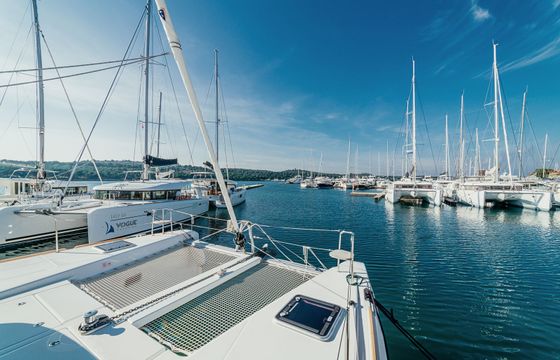Lagoon 40 Meea