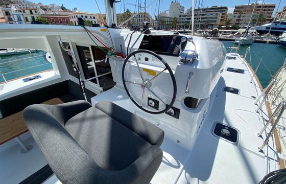 Lagoon 40 Eskimo