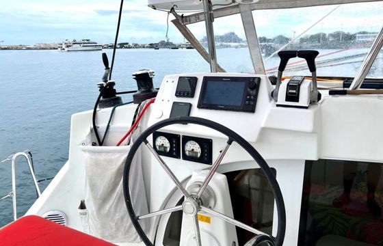 Lagoon 380 S2 Poe Maia