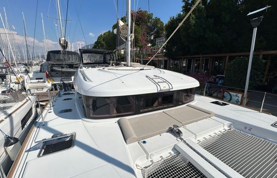 Lagoon 40 Miber Aries