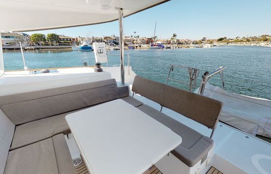 Lagoon 400 S2 Songbird