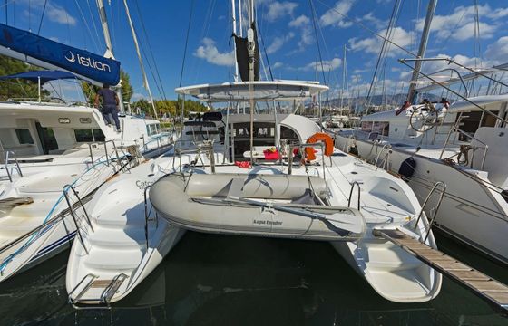 Lagoon 380 S2 Catcake