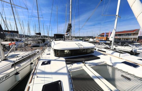 Lagoon 40 Liquid Spirit