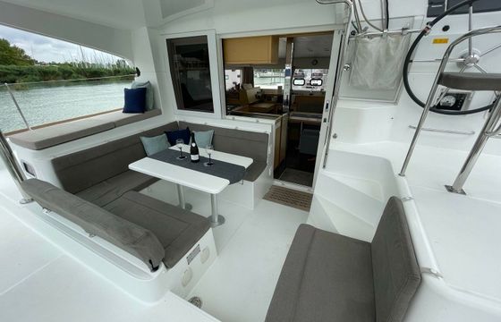 Lagoon 39 Catamaran 39