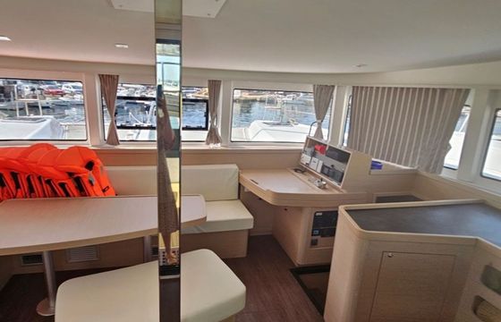Lagoon 42 Azzuro