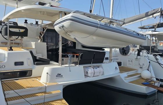 Lagoon 42 Azzuro