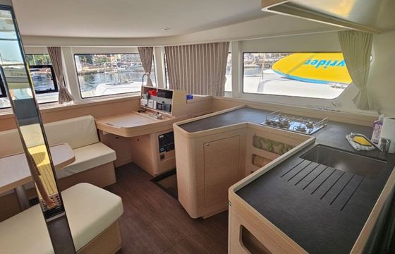 Lagoon 42 Azzuro