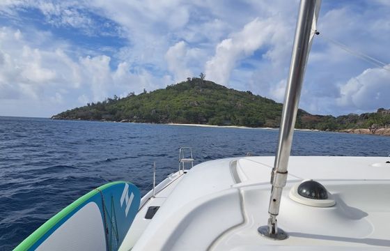 Lagoon 42 Canopee
