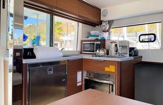 Lagoon 40 Envision