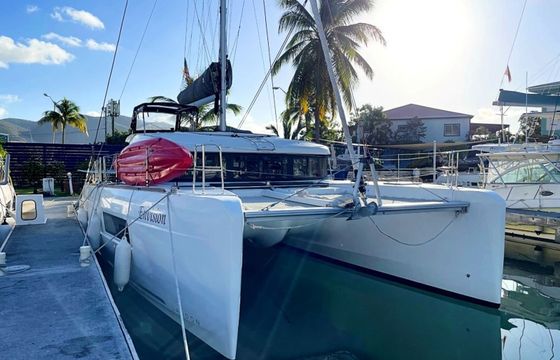 Lagoon 40 Envision
