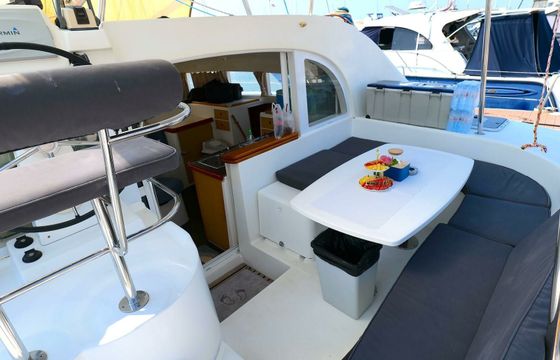 Lagoon 380 Oma