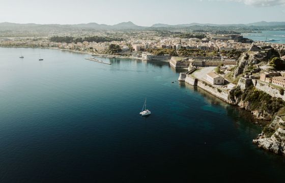 Lagoon 42 Io