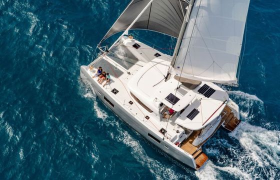 Lagoon 42 Lamano