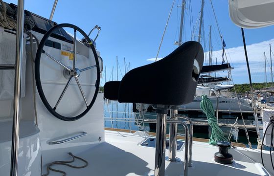 Lagoon 40 Smile