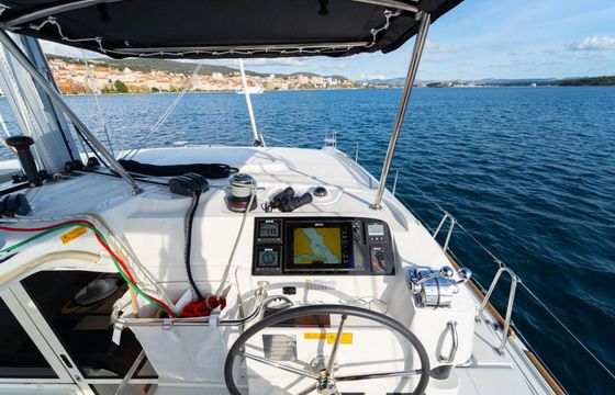 Lagoon 40 Sound of Silence
