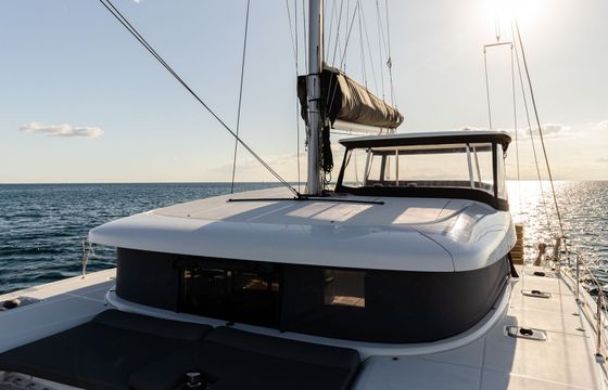 Lagoon 42 Notorious
