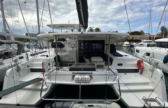 Lagoon 42 Lotus