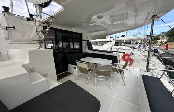 Lagoon 42 Lotus