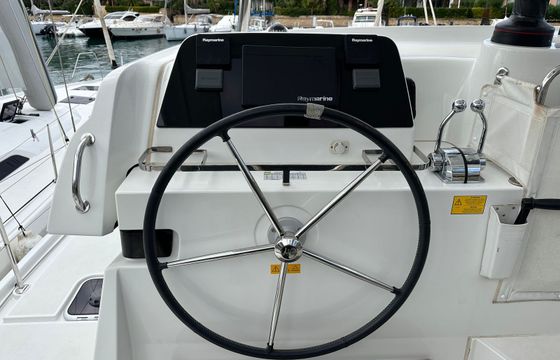 Lagoon 42 Lotus