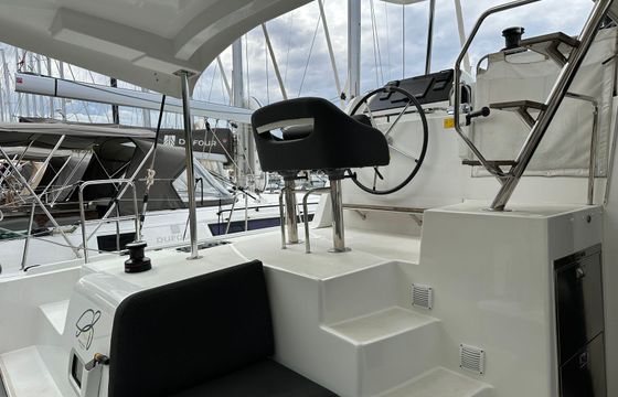 Lagoon 42 Lotus