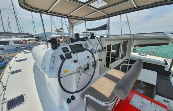 Lagoon 400 S2 Toy Boy