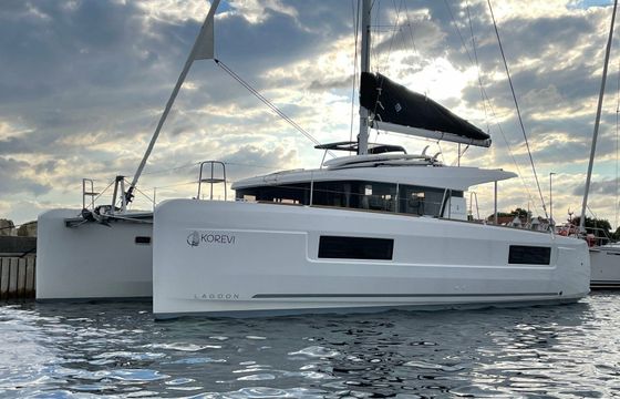 Lagoon 40 Arctic Charm