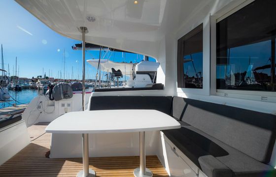 Lagoon 40 You