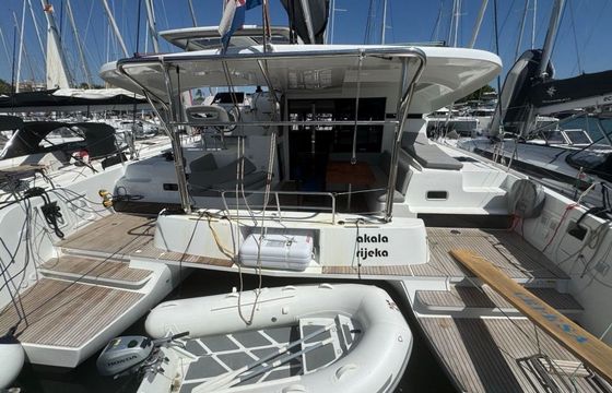 Lagoon 42 Akala