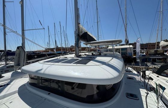 Lagoon 42 Akala
